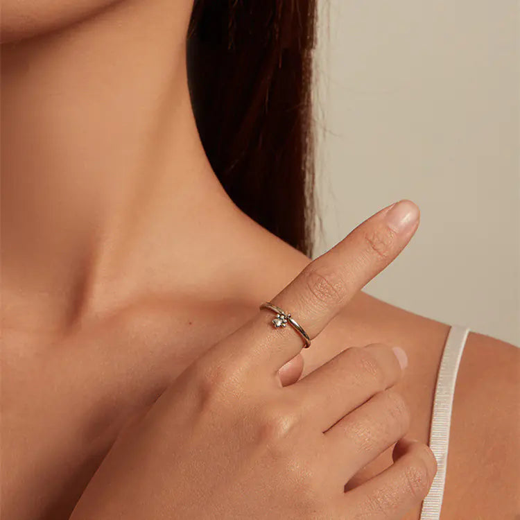 Movable Ring with Simple and Lovely Dog Paw Print